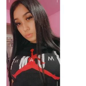 Meet your Posher, Michaela